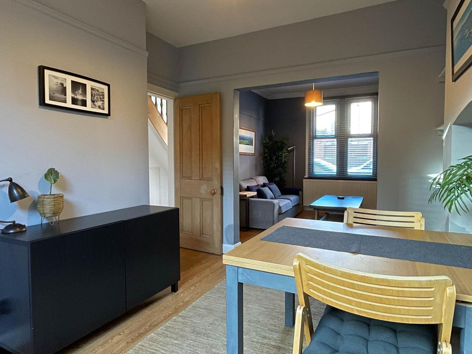شقة Townhouse In Trendy Suburb Of Hoole تشيستر المظهر الخارجي الصورة
