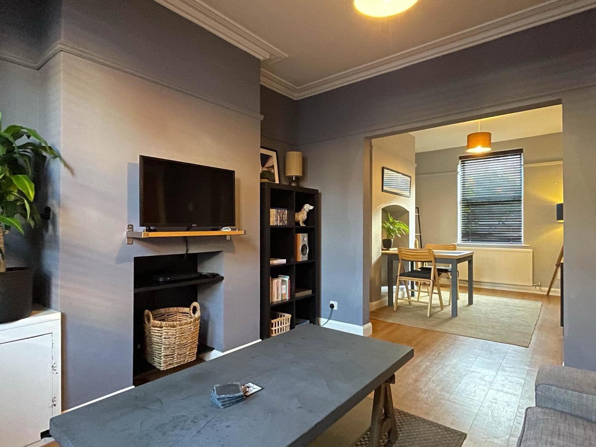 شقة Townhouse In Trendy Suburb Of Hoole تشيستر المظهر الخارجي الصورة